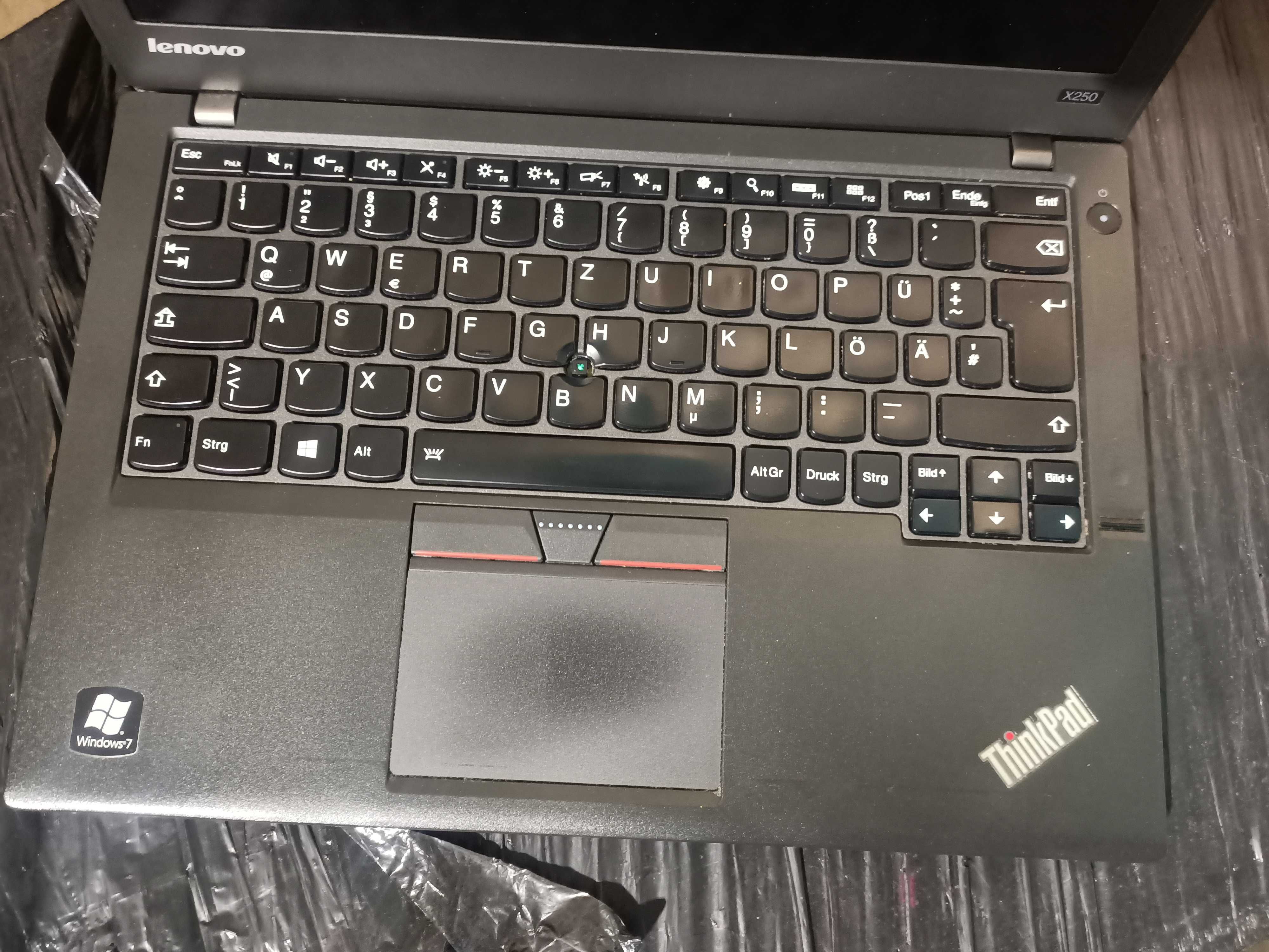 Portátil Lenovo X250 i7 8GB