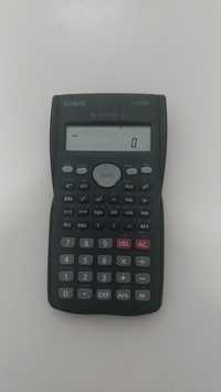 Calculadora científica Casio fx-82MS