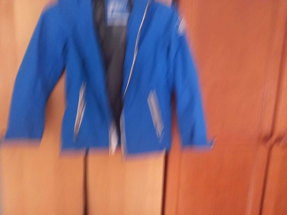 Impermeável azul bebe