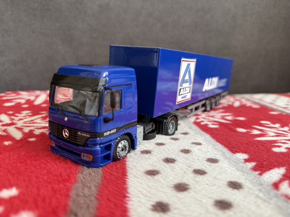 Model ciężarówki ALDI 1:50