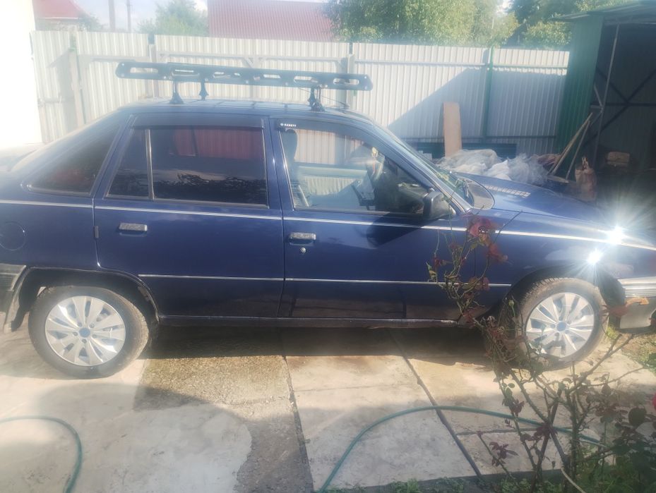 Опель кадет 1.3. бензин