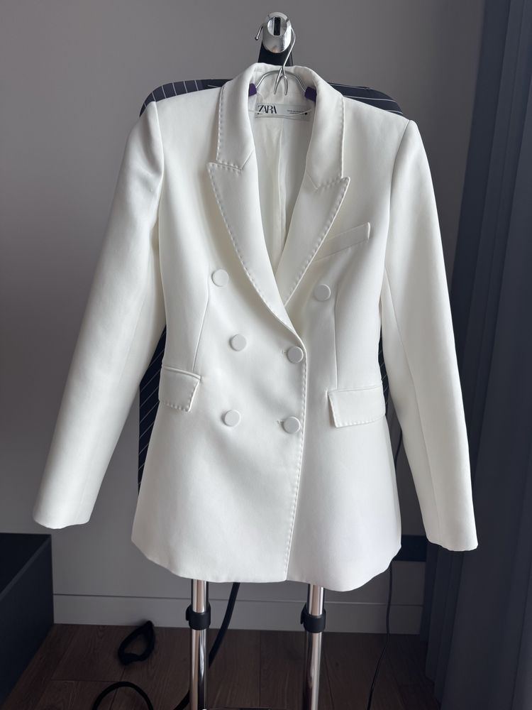 Дуже стильний піджак Zara XS