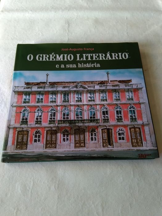 História . . . .