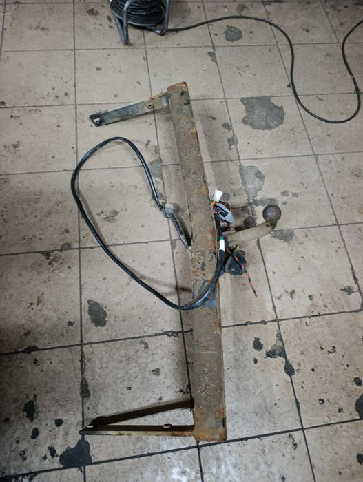 Hak holowniczy Volkswagen Golf V Plus