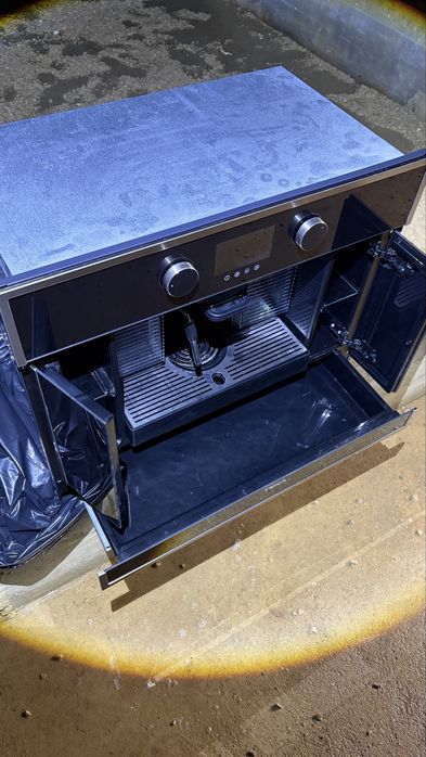 Máquina café encastrar TEKA CLC 8350