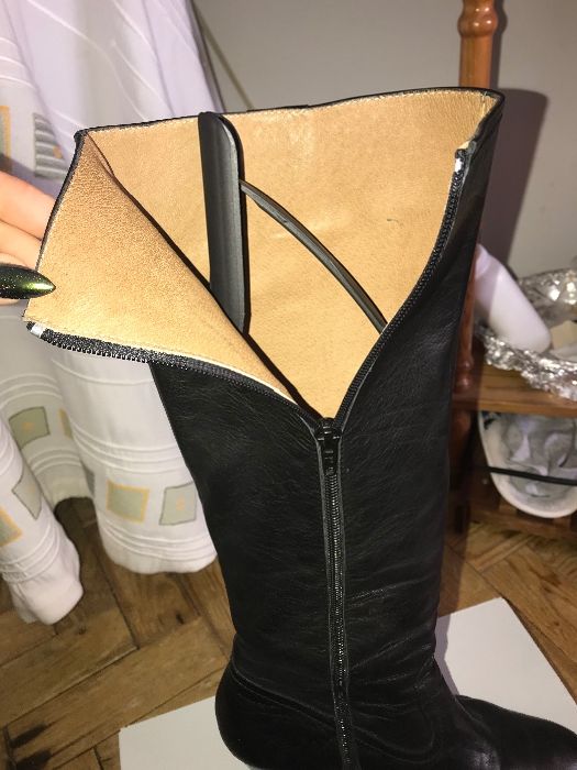 Botas em pele de senhora