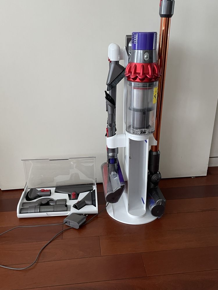 Dyson Cyclone V10