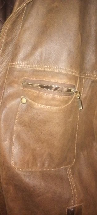 Куртка кожана б/у в доброму стані