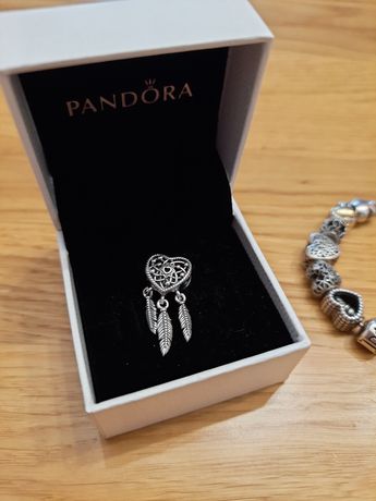 Srebrny charms do bransoletki Pandora