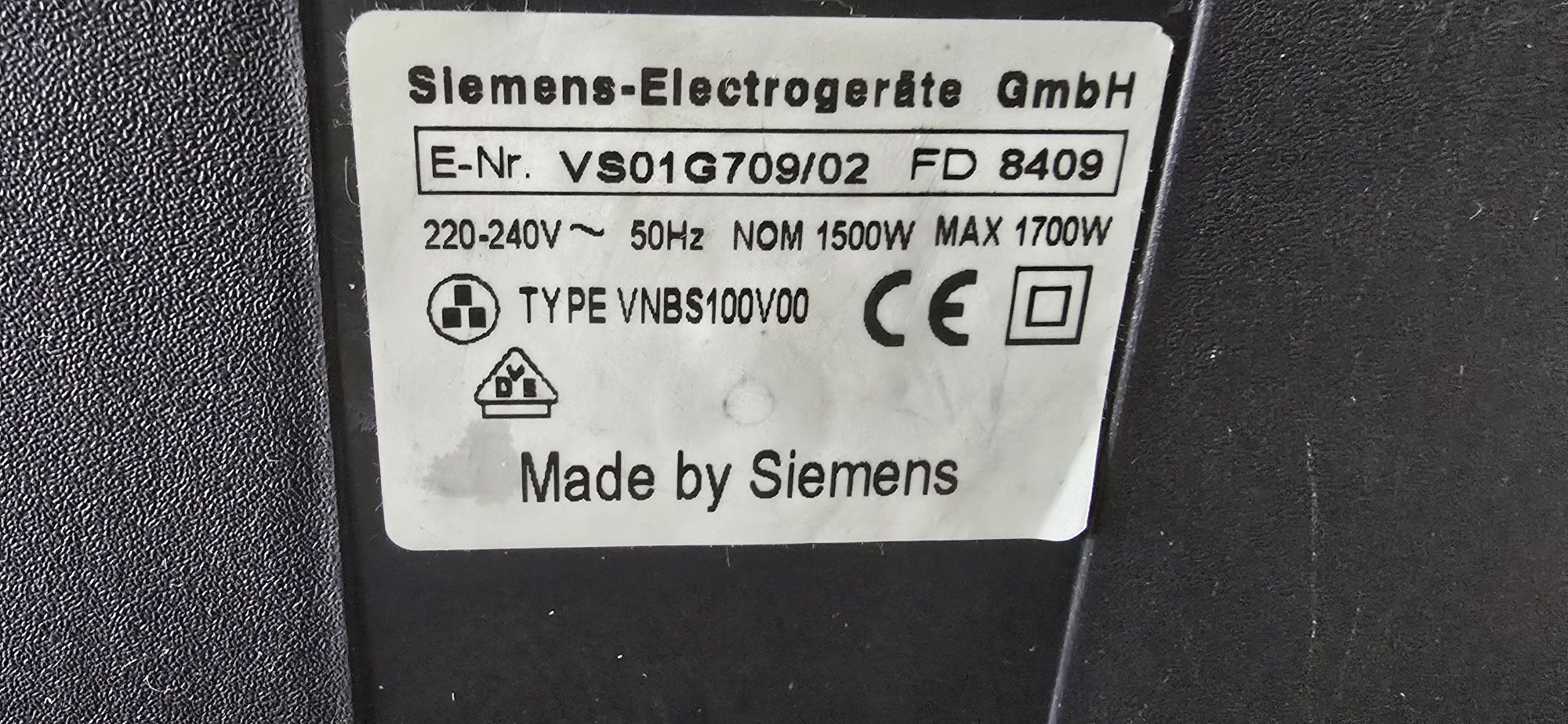 Mocny workowy odkurzacz SIEMENS Synchropower o mocy 1700W.