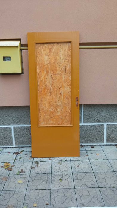 Продажа дверей, недорого.