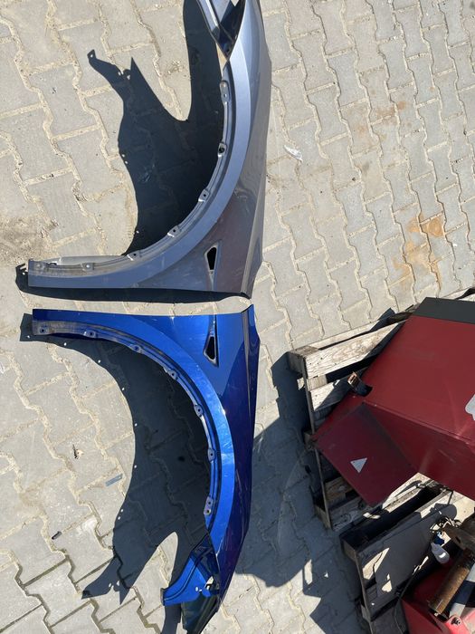 Продам крила Tesla Model 3