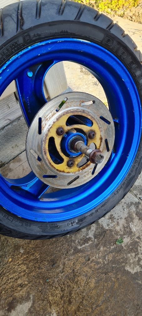 Продам комплект коліс до мопеда,Piaggio,gilera