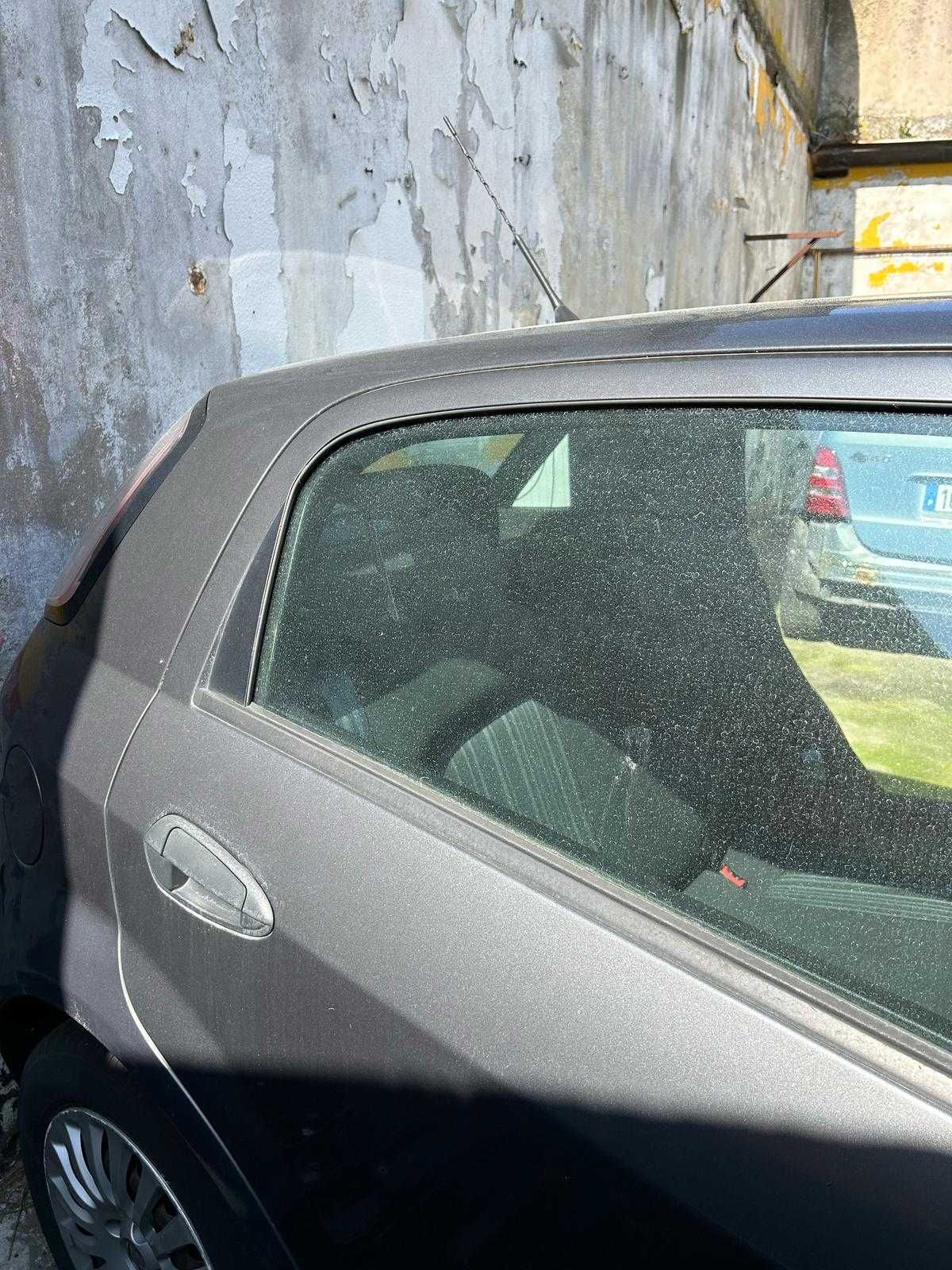 Fiat Punto (financiamento possível e garantia por mútuo acordo)