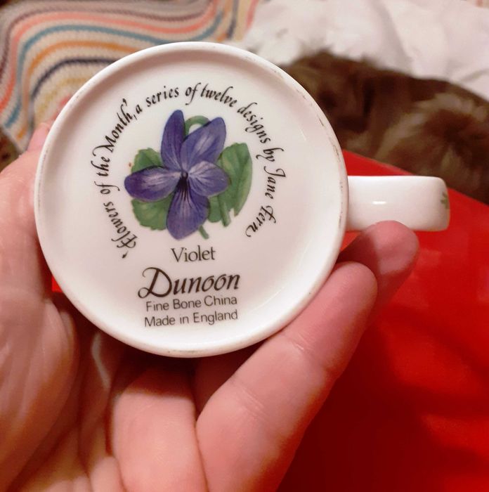 LCA2 -  Chávenas de chá inglesas com motivos florais
