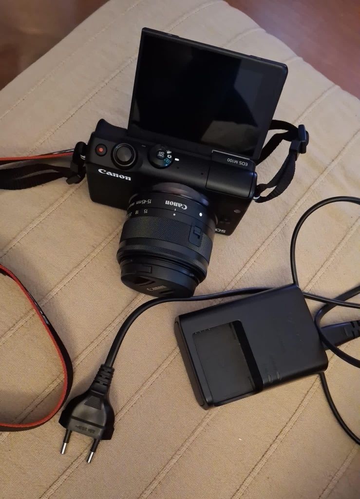 Camara digital Canon EOS M100