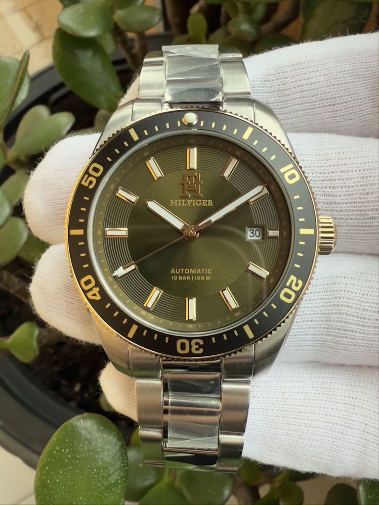 Tommy Hilfiger Automatico Novo!!
