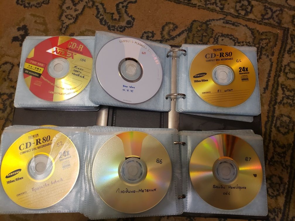 CD диски фільми мультфільми