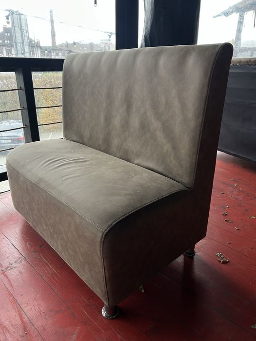 Дивани сірого кольору