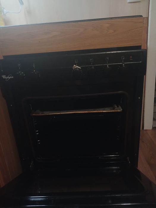 БЕЗКОШТОВНО! Електрична плита Whirlpool