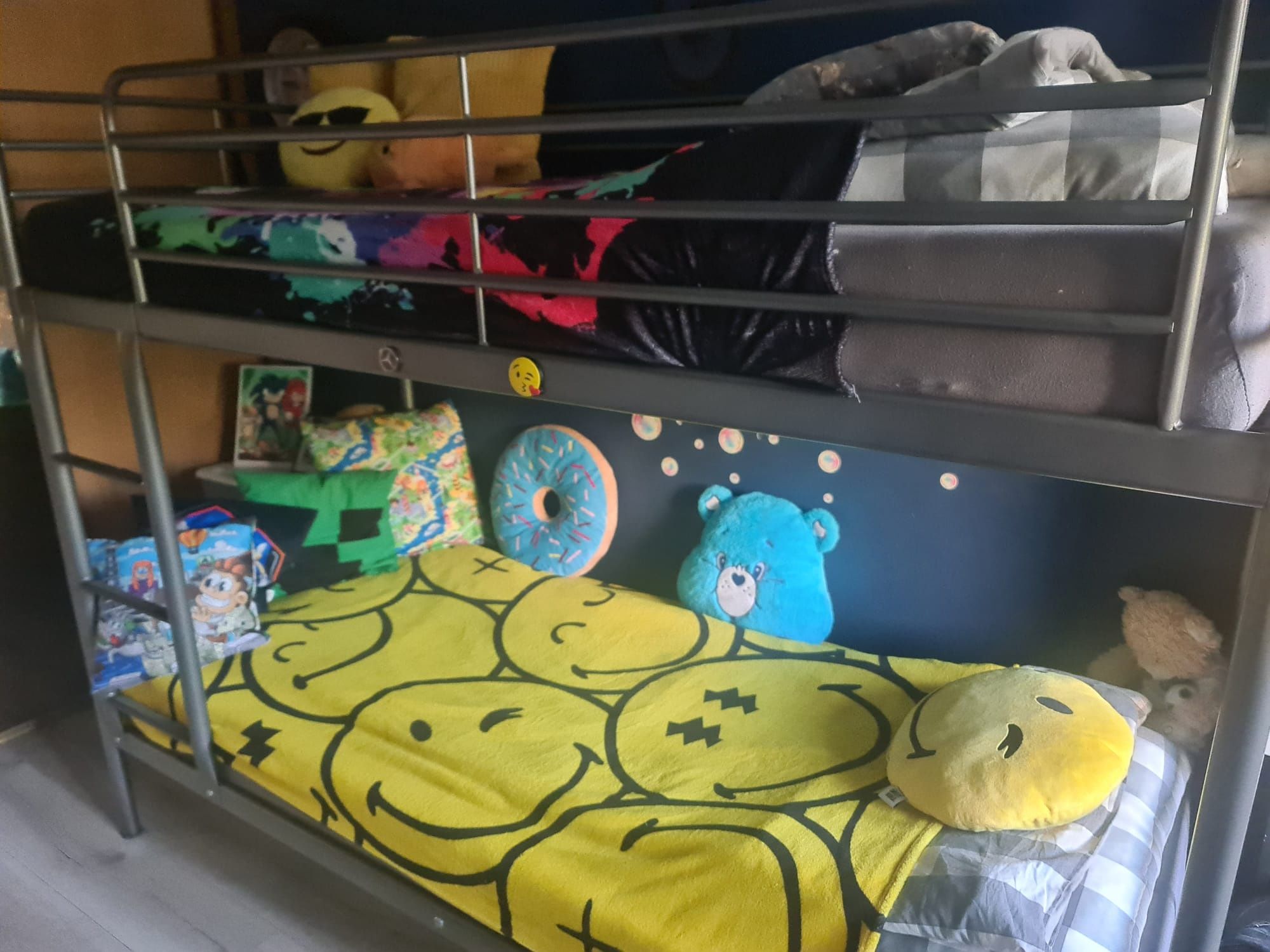 Łóżko piętrowe Ikea Svatra metalowy stelaż