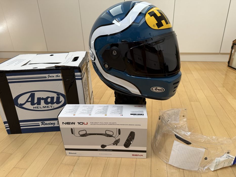 Kask ARAI Concept/Rapid+intercom SENA 10U+transparentny wizjer