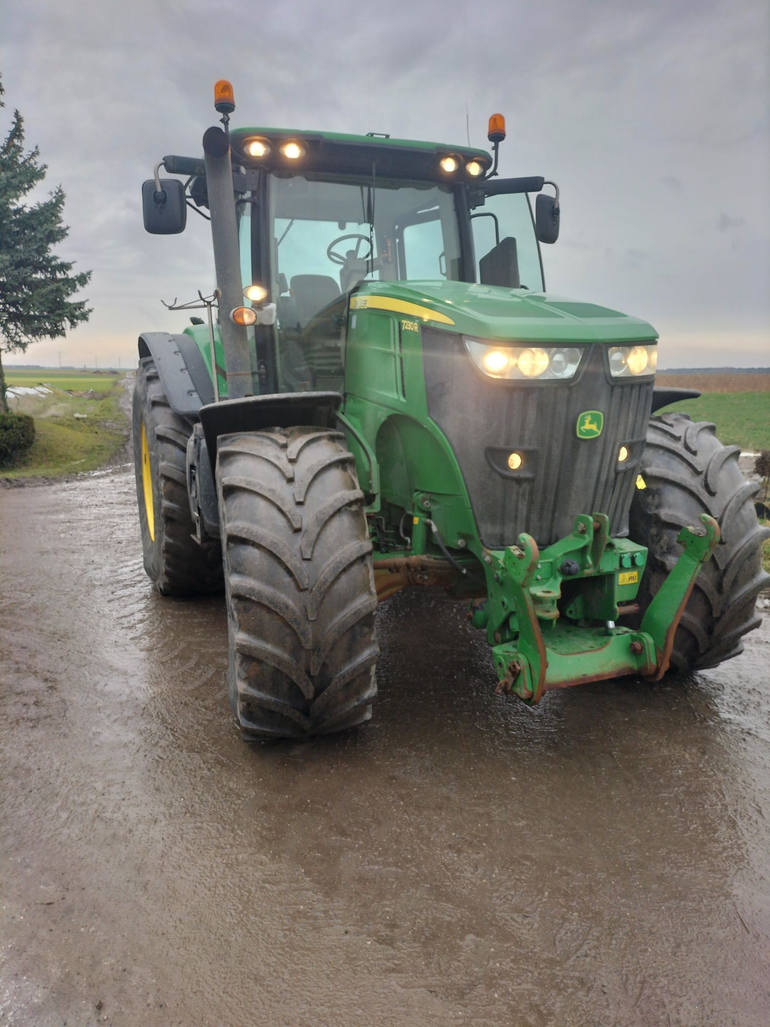 Sprzedam John Deere 7230R