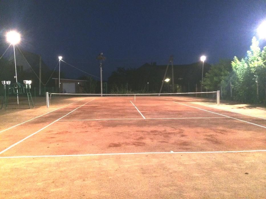 Большой теннис Кропивницкий, Черняховка, теннисные корты "На Приречном