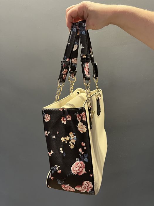 Torebka GUESS letnia