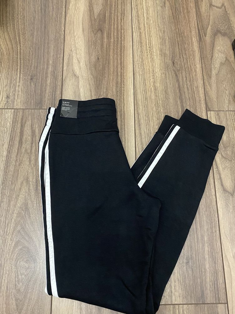 Spodnie dresowe adidas