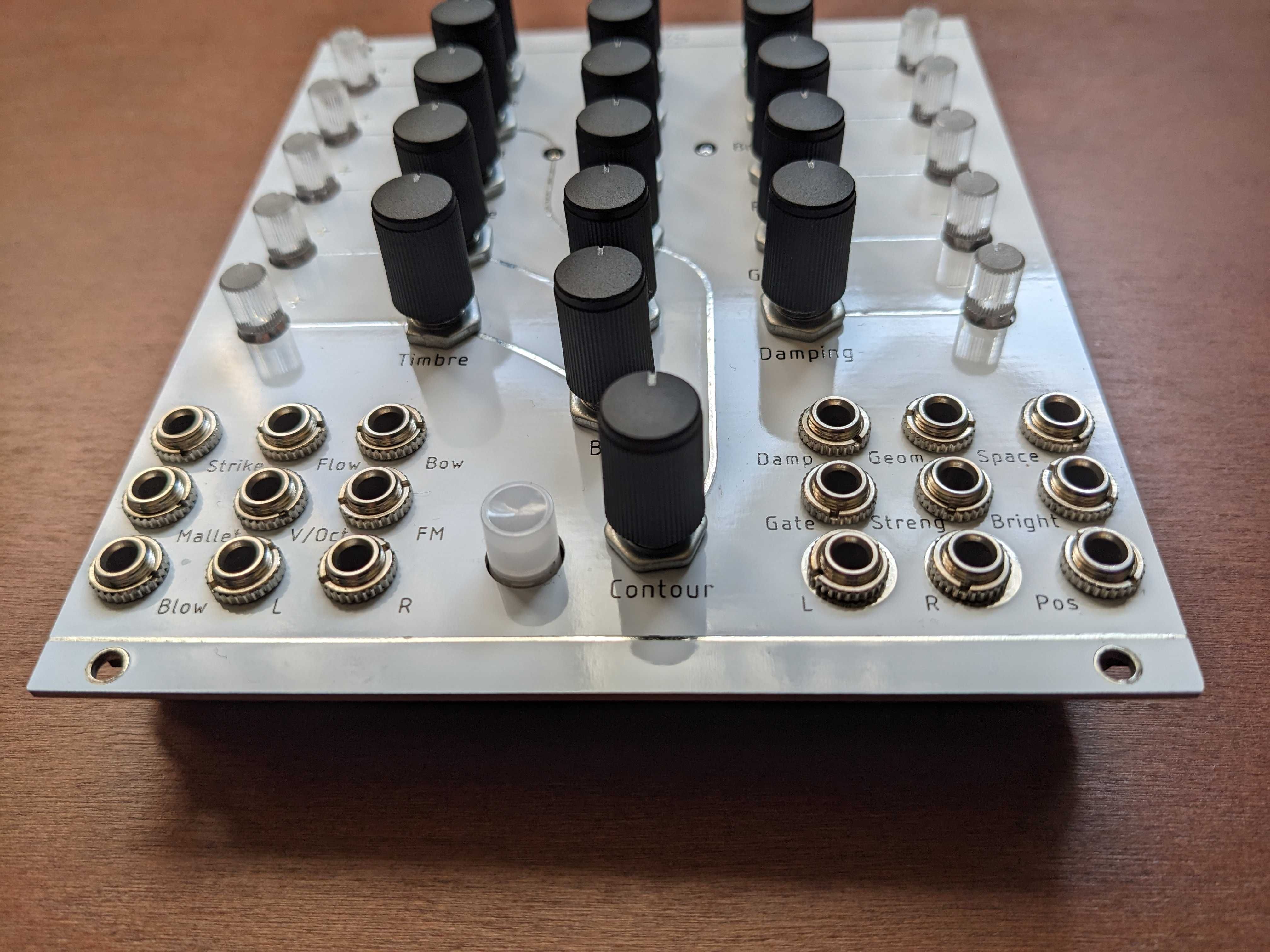 Quarks Mutable Elements eurorack moduł