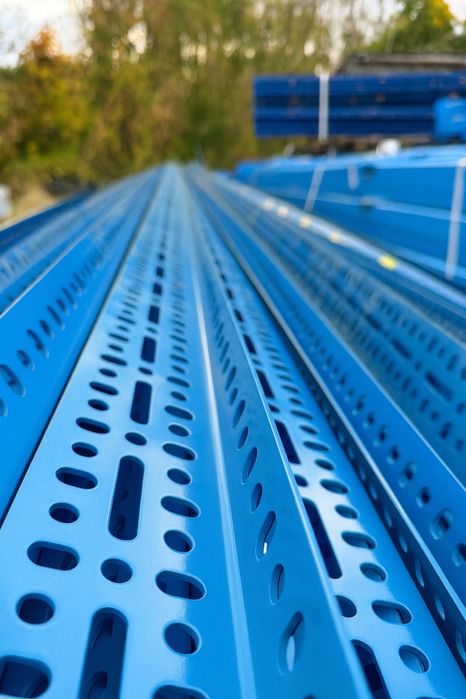 Katownik perforowany