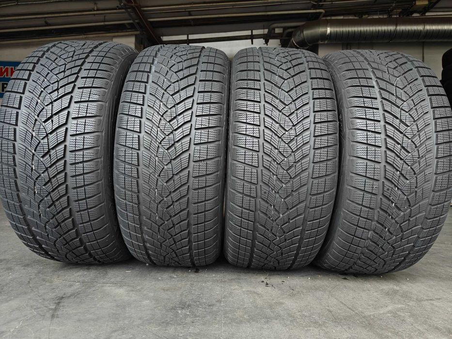 Goodyear UltraGrip Ice SUV зимові шини R20 275/45