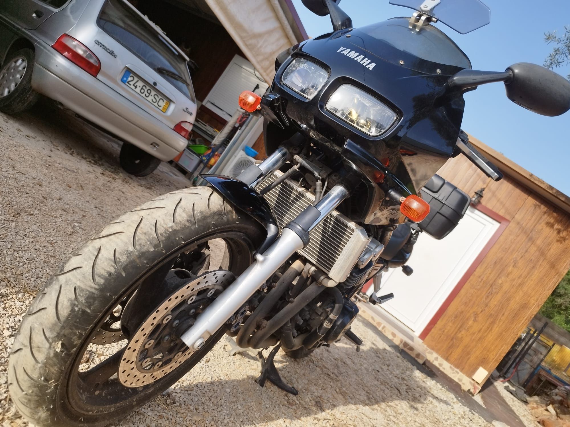 Yamaha Fazer 600