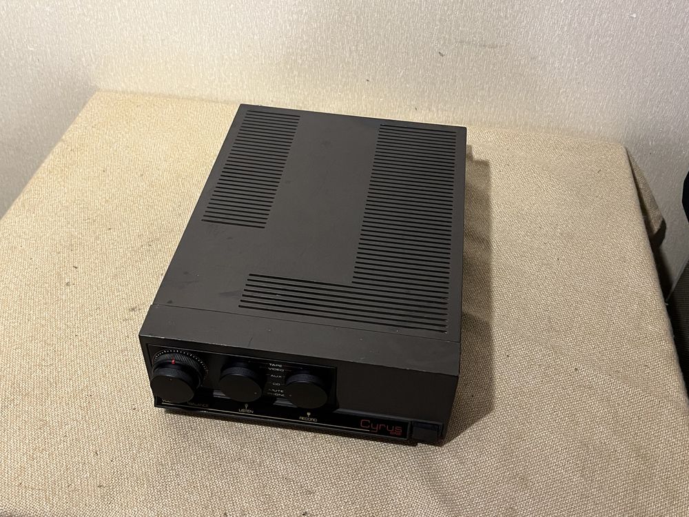 Шикарный редкий английский усилитель CYRUS ONE MK1
