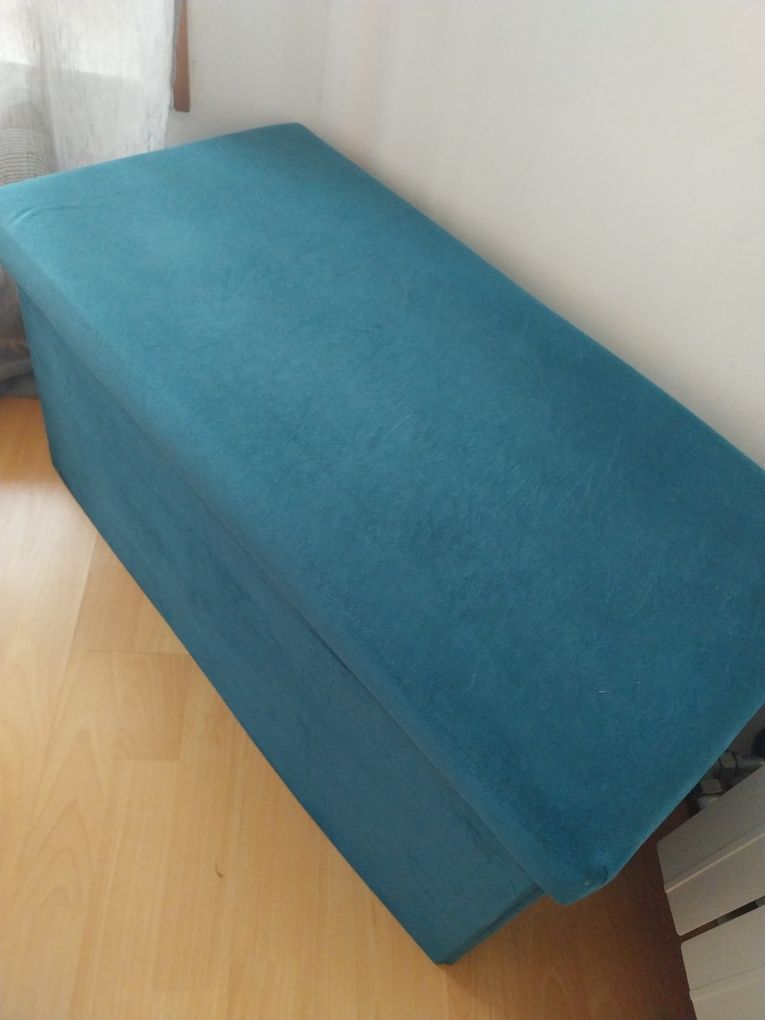Banqueta azul petróleo