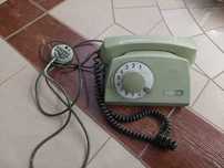 Zabytkowy telefon z PRL