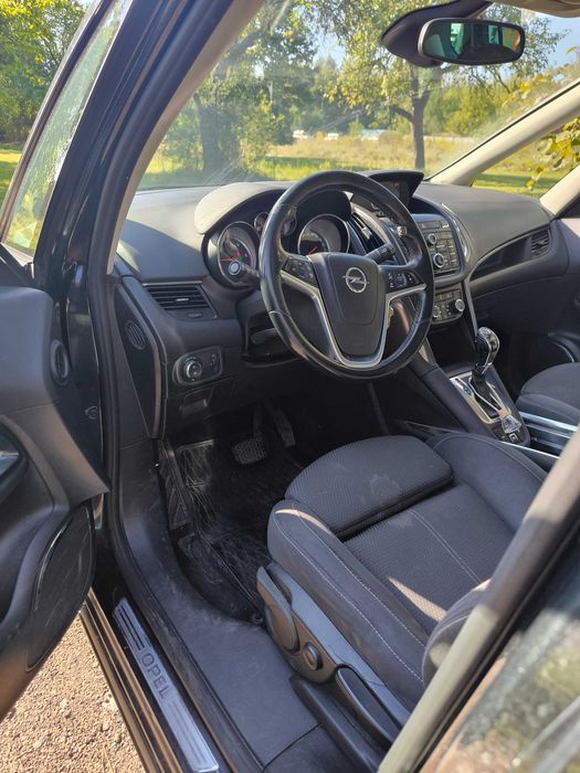 Zafira 2012 7 os 7osobowy Salon Polska