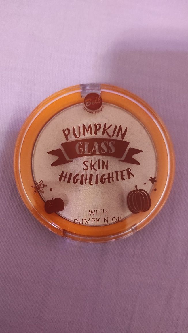 Bell rozświetlacz Pumpkin Glass Skin Highlighter