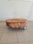 Mesa de Centro , apoio com rodas, rodela carvalho maciço