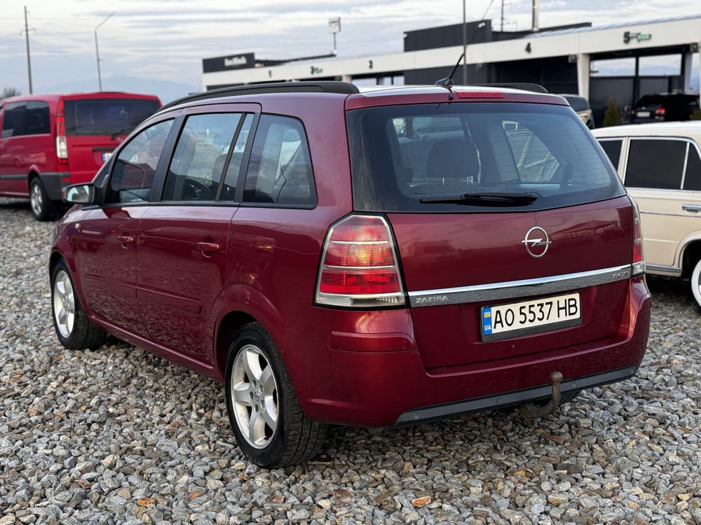 Opel Zafira 1.9tdi 7mist