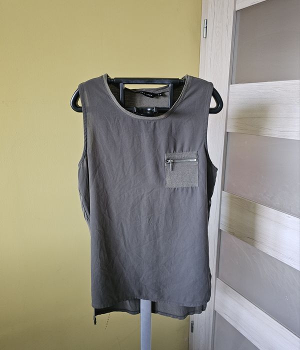 New Look top khaki M/L