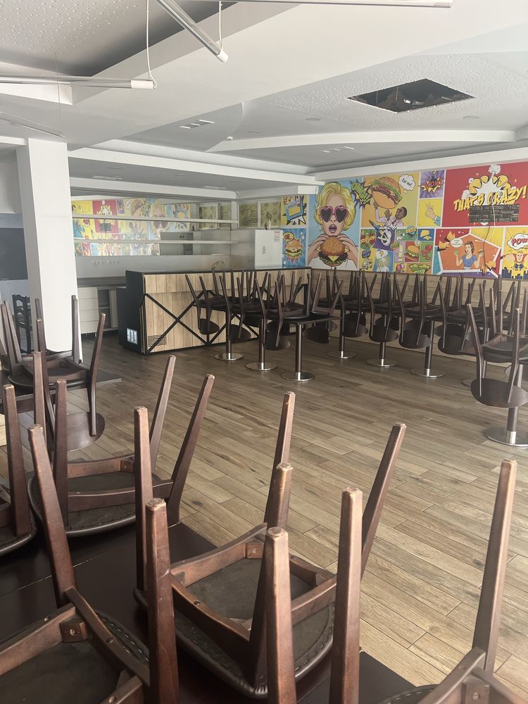 Estabelecimento na Avenida da Republica em Paredes