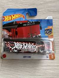 Машинка Hot Wheels TH