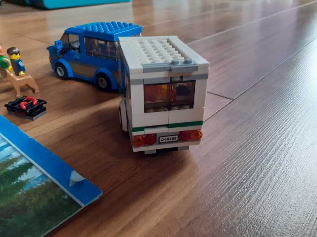 Zestaw klocków lego 60117 wóz kempingowy