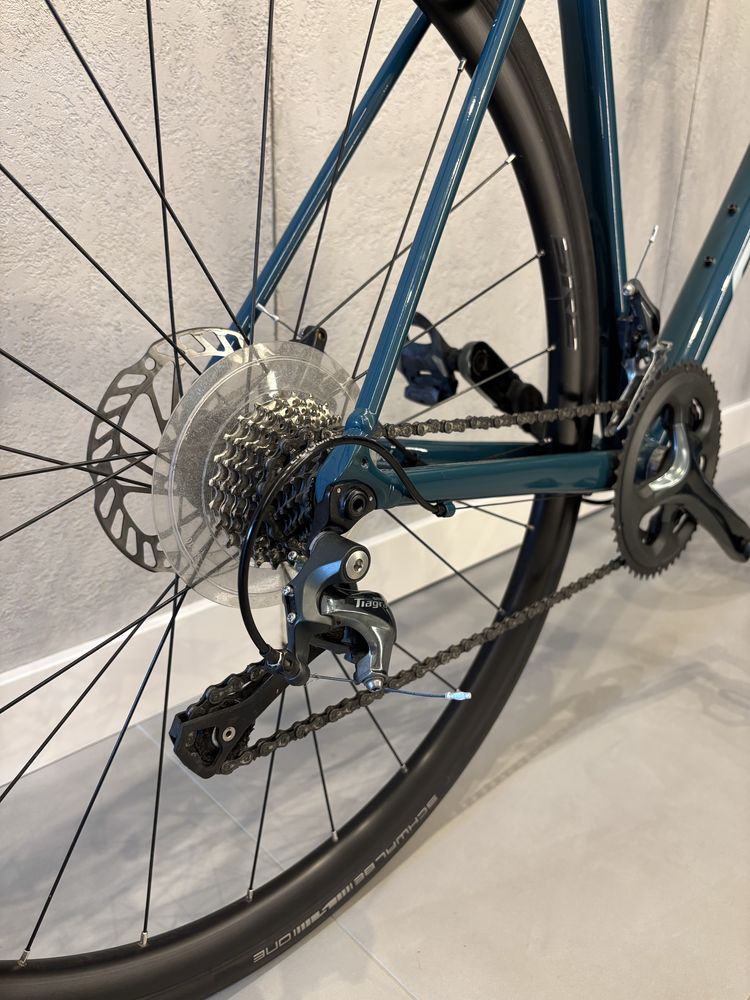 Rower szosowy Giant Contend AR2 XL – 2024, bardzo dobry + dodatki