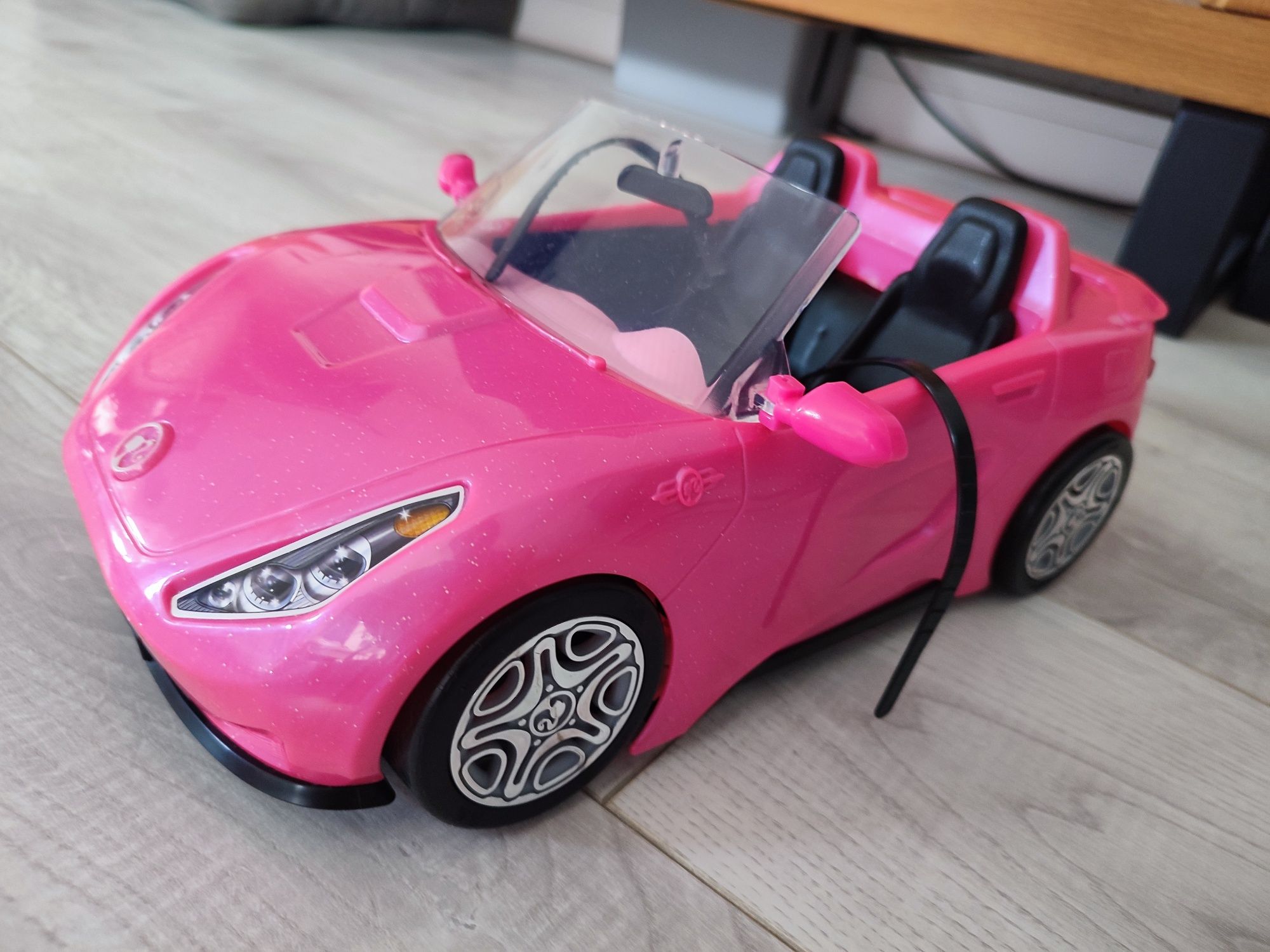 Auto samochód barbie kabriolet