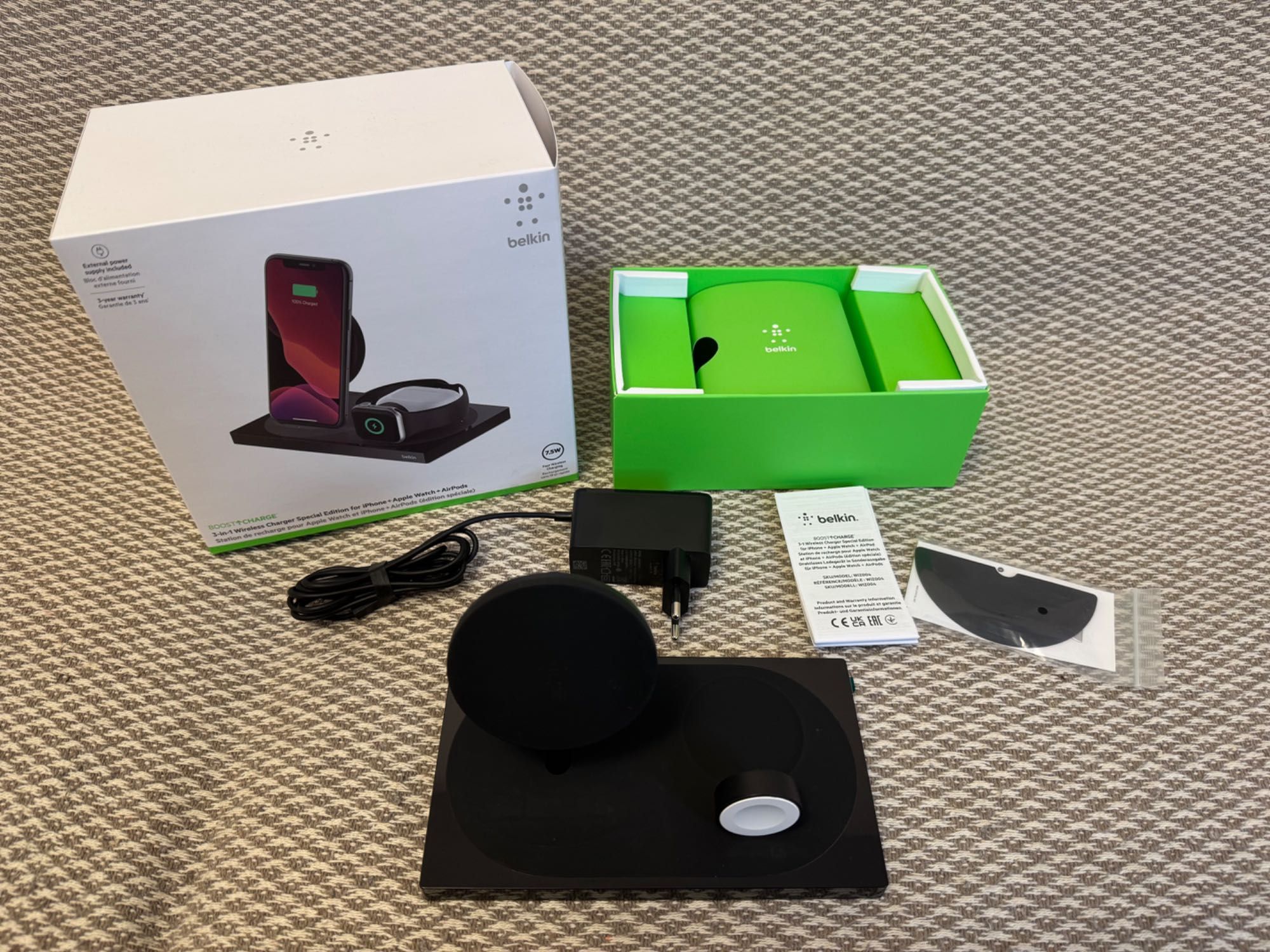 Belkin - ładowarka indukcyjna 3 w 1