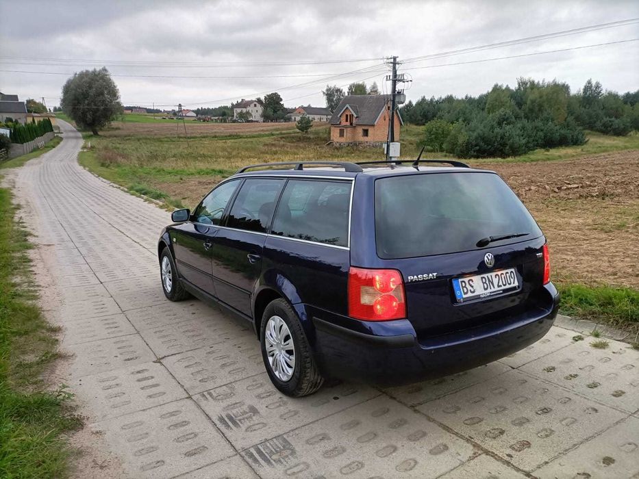 Sprzedam vw Passat 1.9tdi piekny 2002r klima sprawna import niemcy