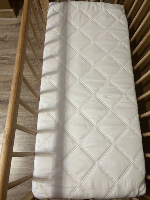 Łóżeczko, kołyska drewniana z baldachimem 40x90